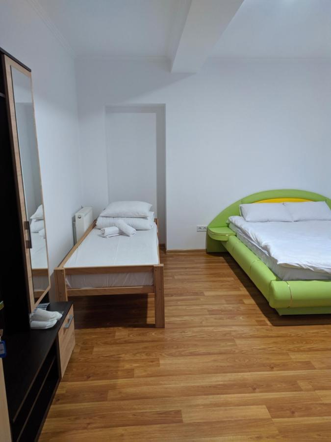 Hotel Mirage Černovice Exteriér fotografie