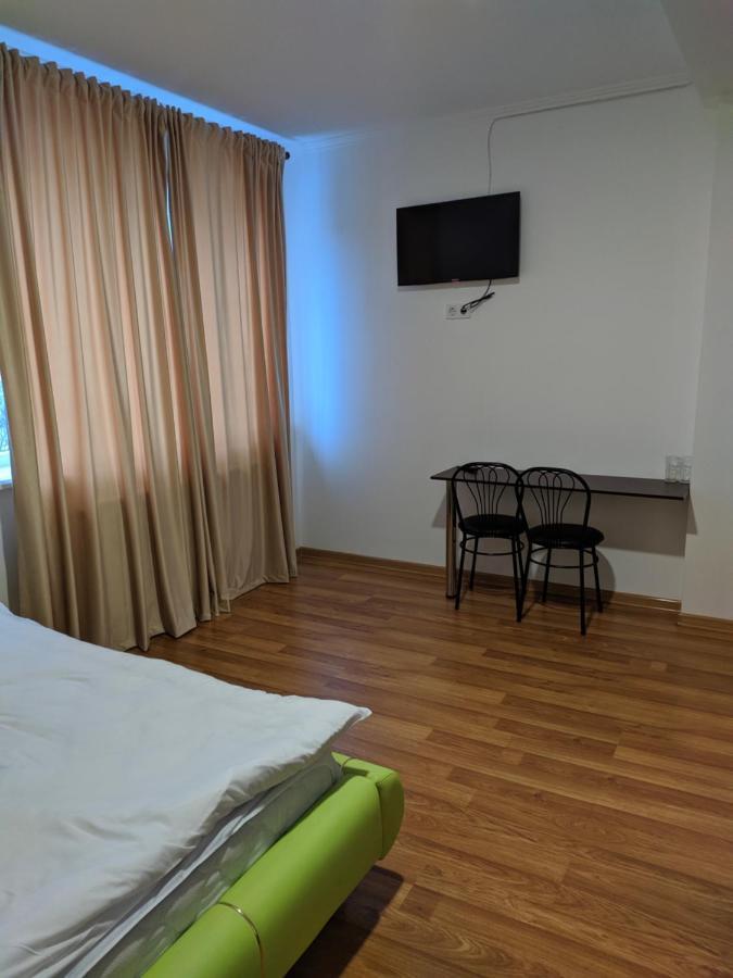 Hotel Mirage Černovice Exteriér fotografie